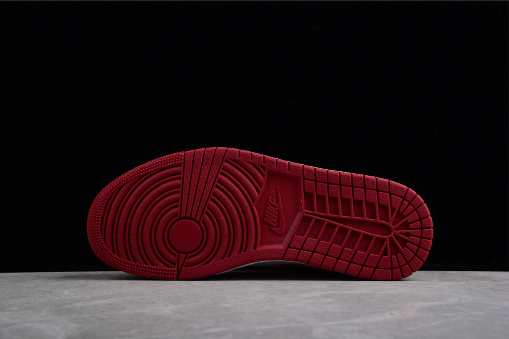 Air Jordan 1 Mid Reverse Chicago