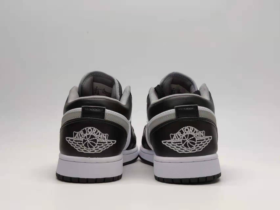 Air Jordan 1 Low Black Medium Grey Shadow