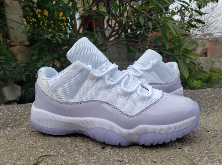Air Jordan 11 Retro Low 'Pure Violet'