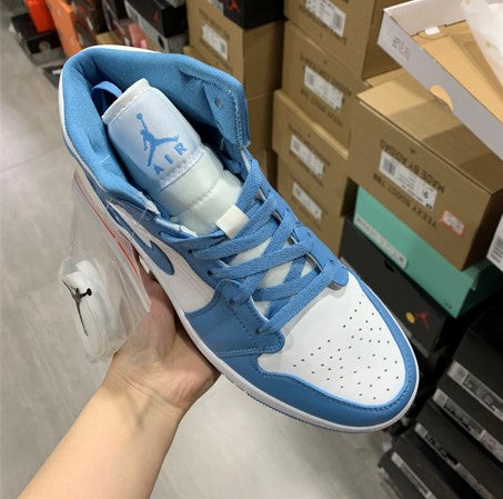 Air Jordan 1 Mid White Blue North Carolina