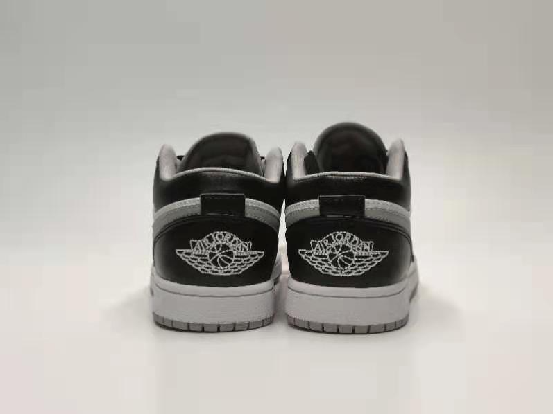 Air Jordan 1 Low Smoke Grey