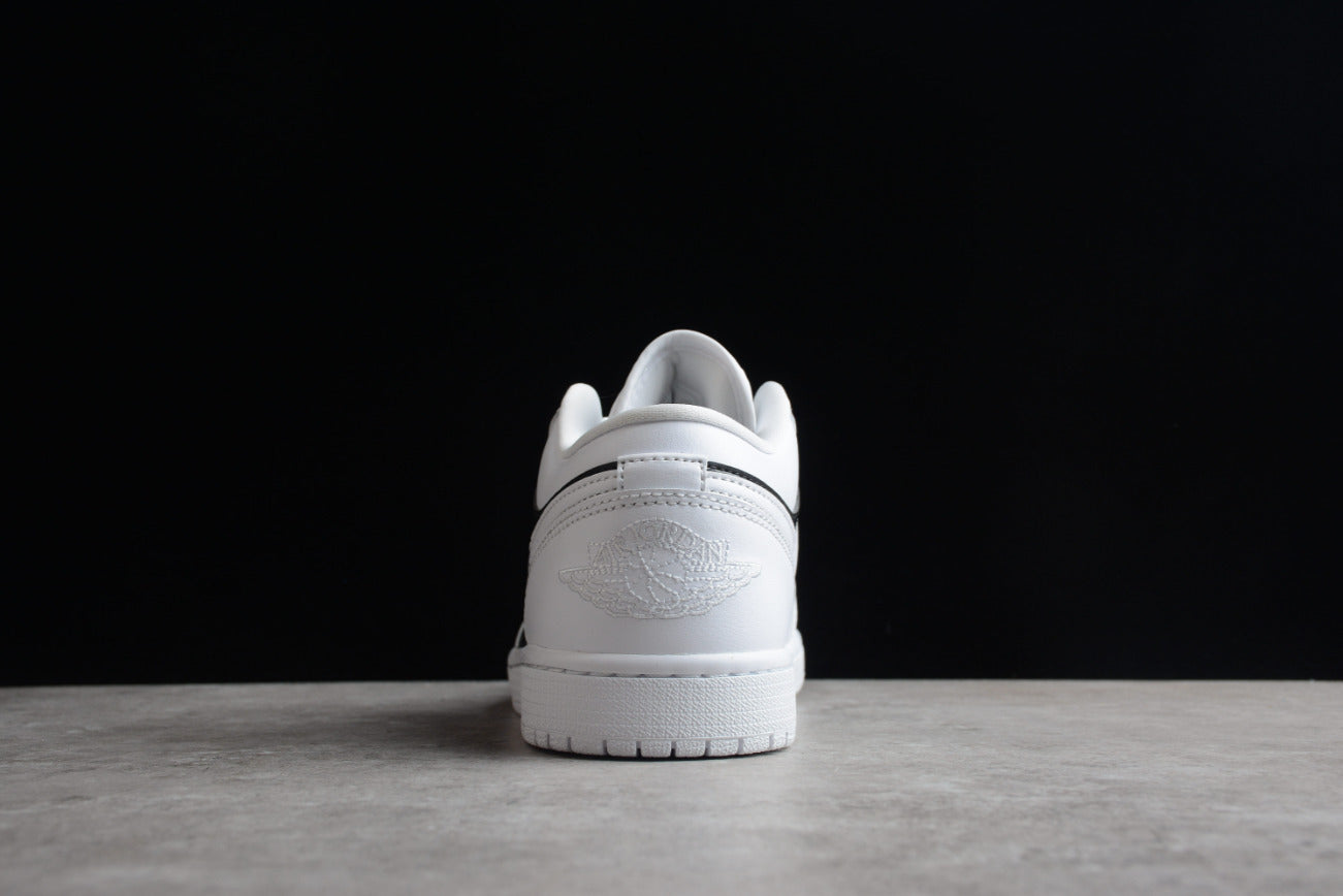 Air Jordan 1 Low Panda