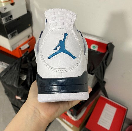 Air Jordan 4 “Columbia”