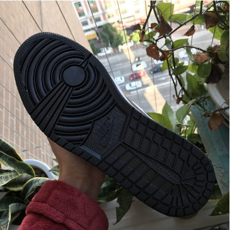 Air Jordan 1 OG Re2pect