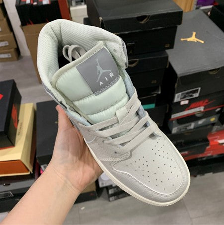 Air Jordan 1 Mid Haze Blue Silver White Grey