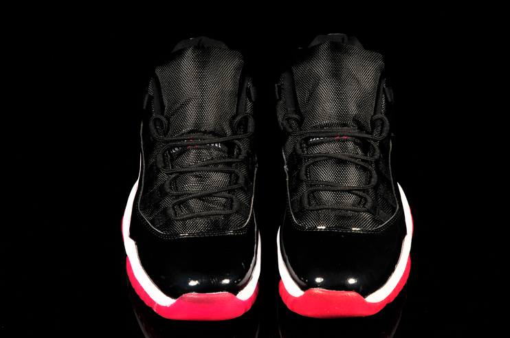 Air Jordan 11 Bred