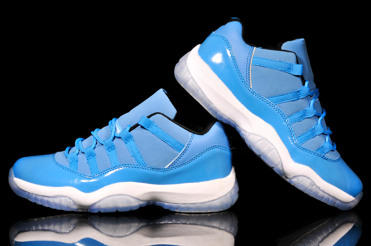 Air Jordan 11 Retro Pantone