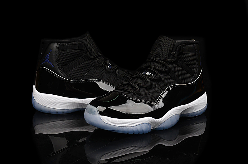 Air Jordan 11 Space Jam
