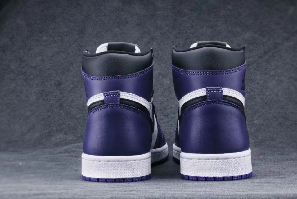 Air Jordan 1 Retro High Court Purple