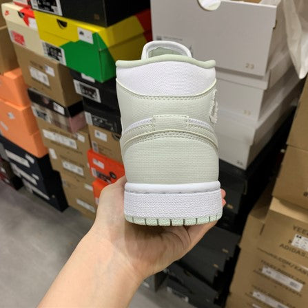 Air Jordan 1 Mid Top White Mint Spruce