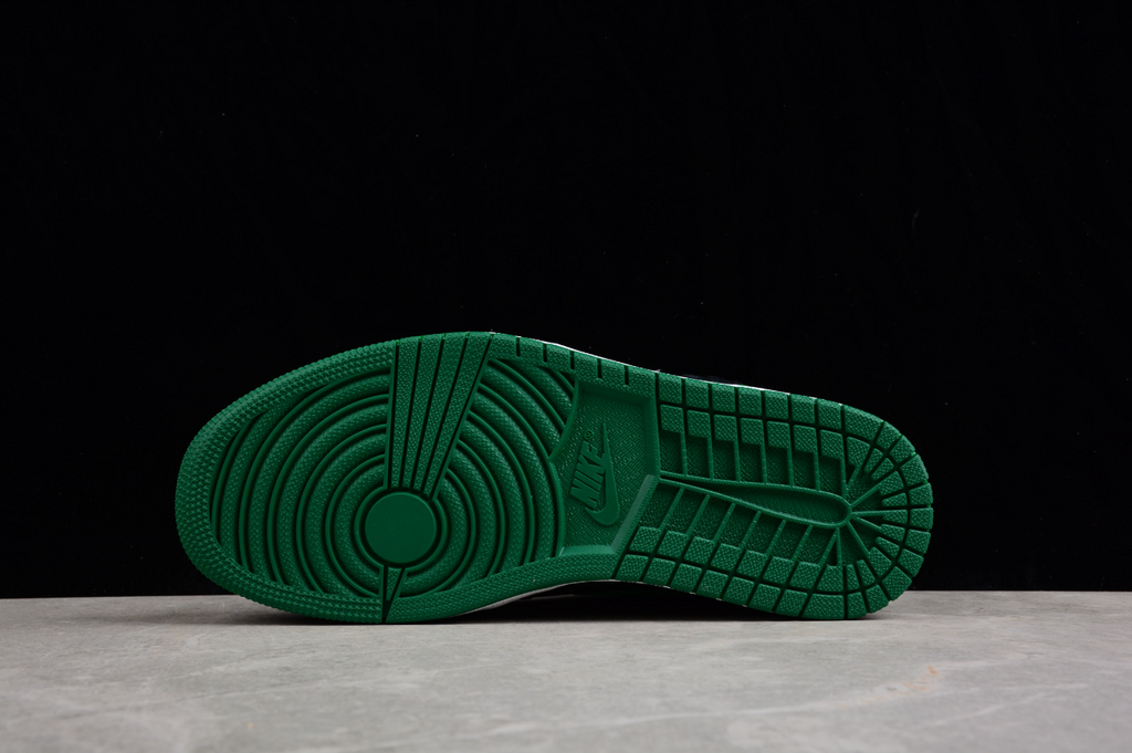 Air Jordan 1 Retro High OG Pine Green