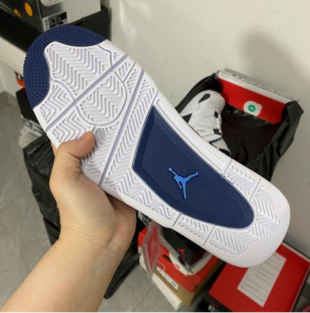 Air Jordan 4 “Columbia”