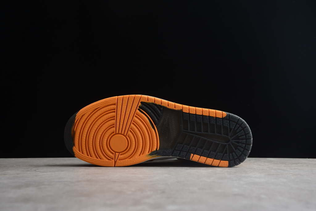 Air Jordan 1 Retro High OG Element Gore Tex Light Curry