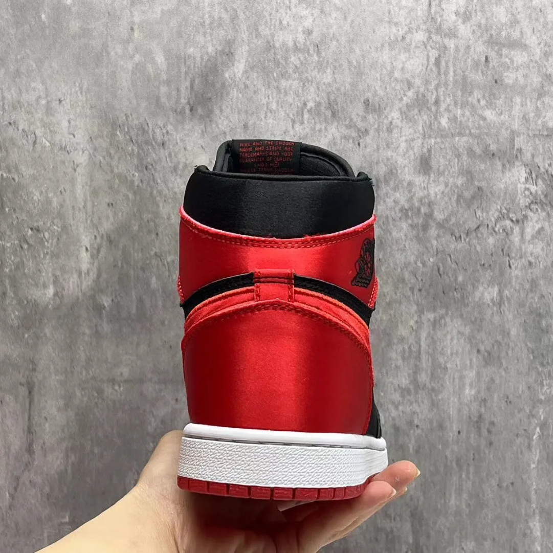Air Jordan 1 Retro High OG Chicago Lost and Found Shoes Sneakers