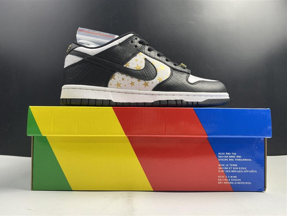 SB Dunk Low Stars Black x Supreme Shoes