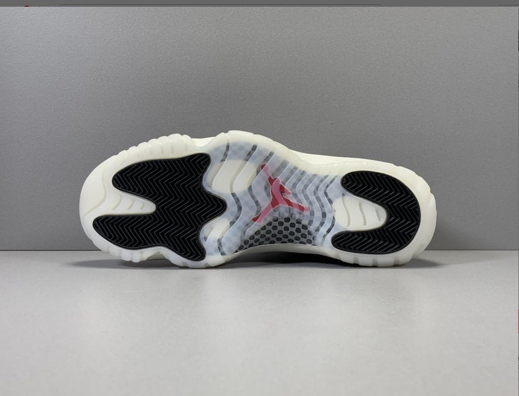 Air Jordan 11 Low Snake Light Bone Shoes Sneakers