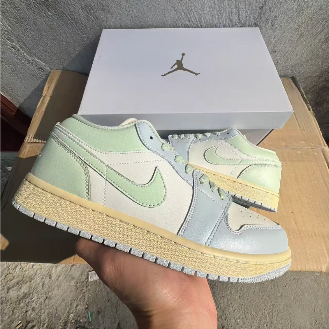 Air Jordan 1 Low Sail Aura Shoes Sneakers