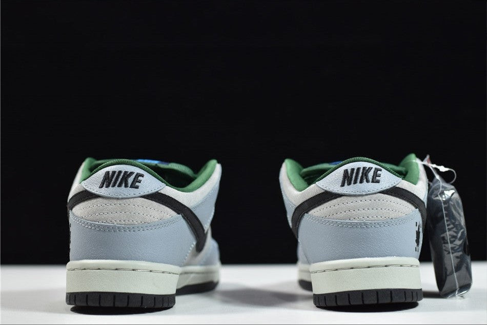 SB Dunk Low Maple Leaf Central Park Shoes Sneakers