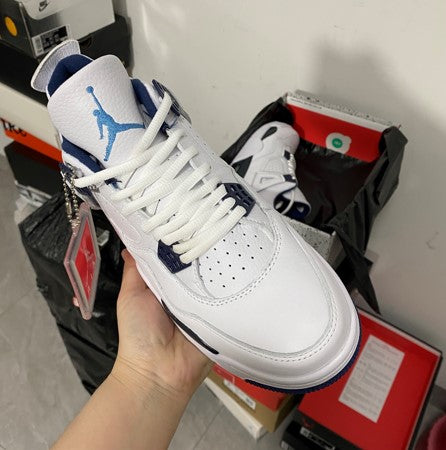 Air Jordan 4 “Columbia”