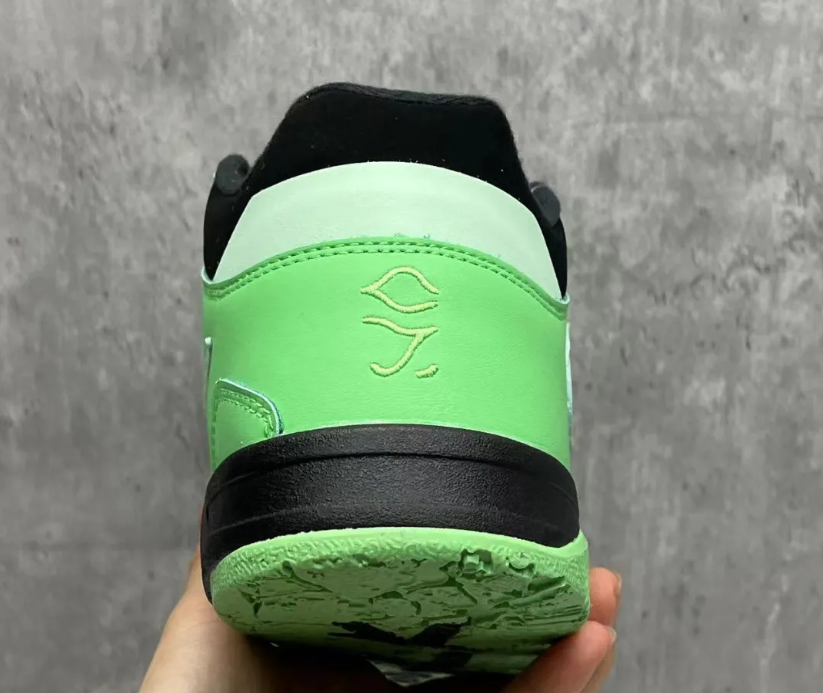 Travis Scott x Jumpman Jack Green Spark Shoes Sneakers