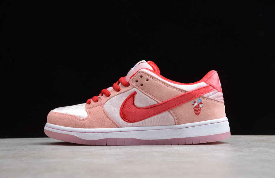 StrangeLove X NK Dunk Low Valentine's Day
