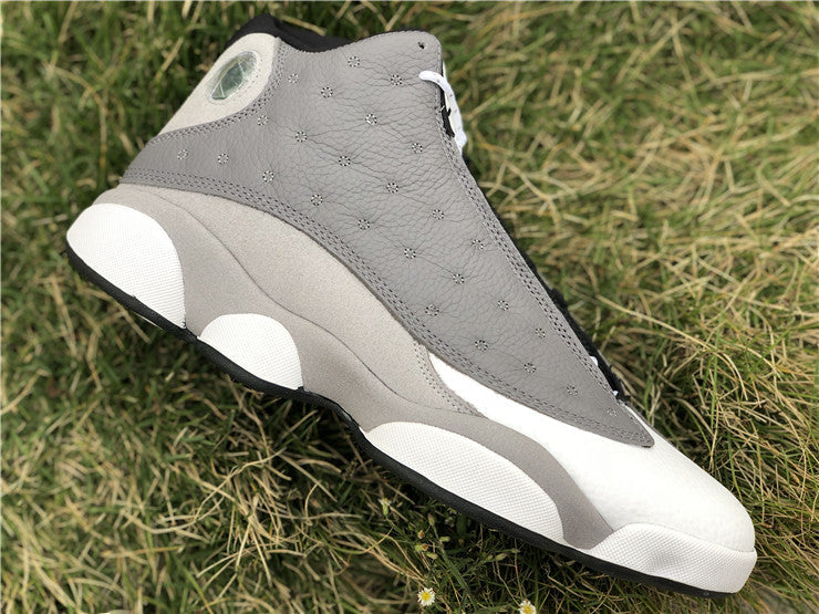 Air Jordan 13 Retro Atmosphere