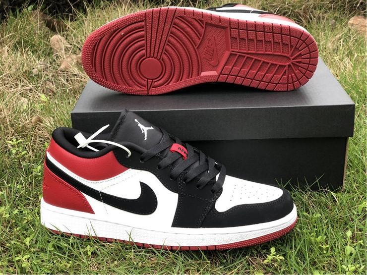 Air Jordan 1 Low Black Toe