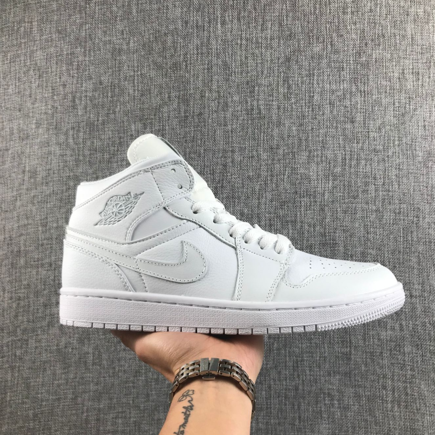 Air Jordan 1 Mid Triple White