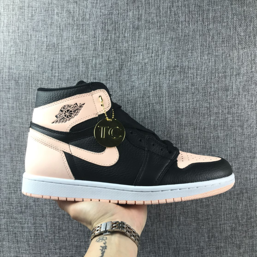 Air Jordan 1 Retro High Black Crimson Tint