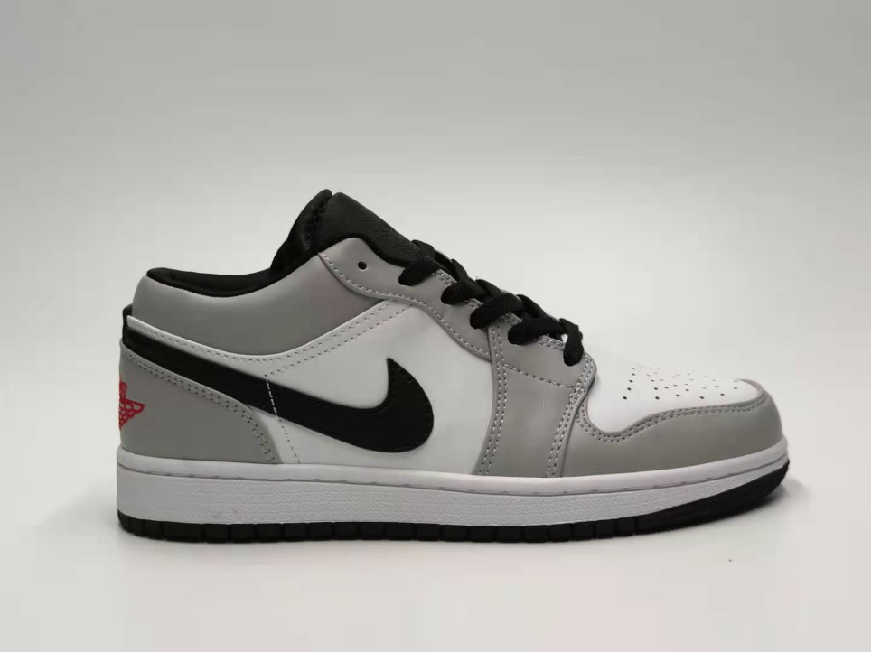Air Jordan 1 Low Light Smoke Grey