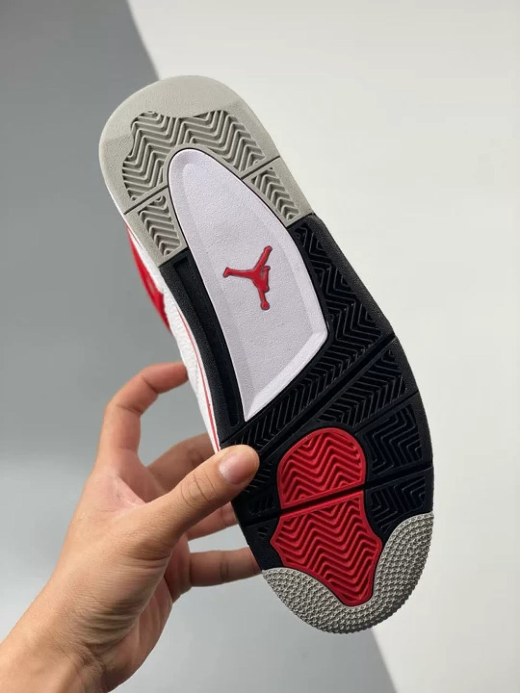 Air Jordan 4 Retro Red Cement