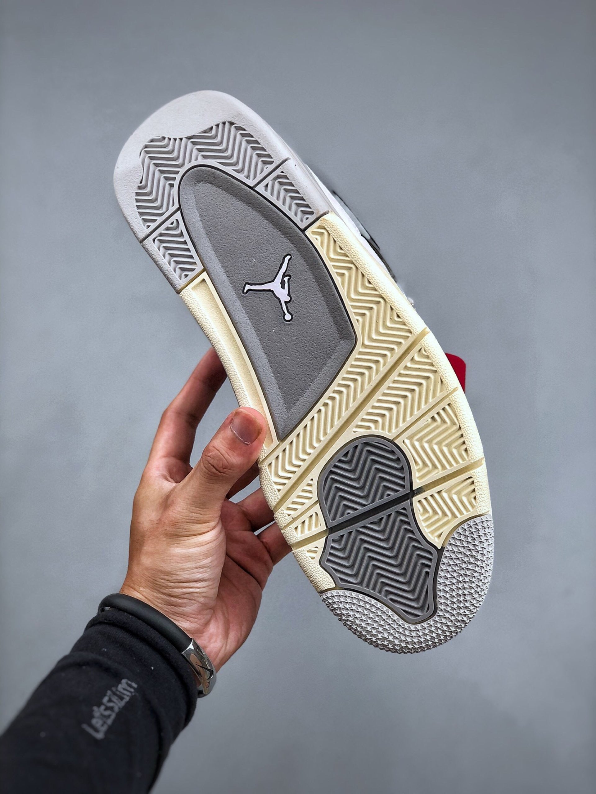 Air Jordan 4 Retro Frozen Moments
