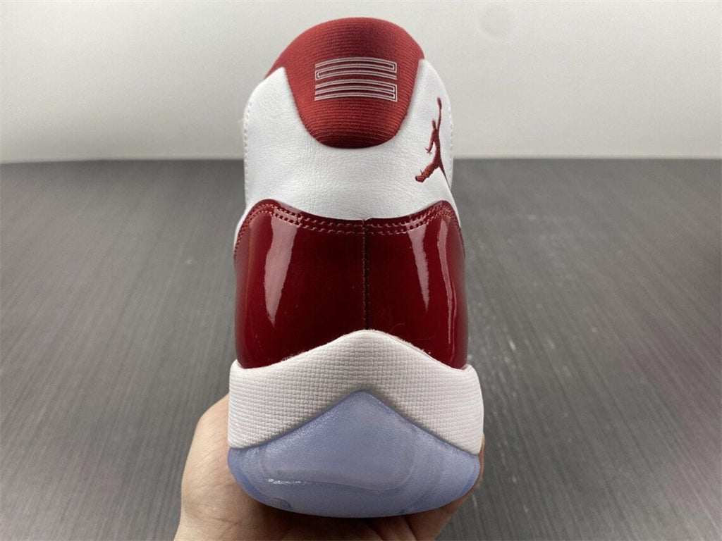 Air Jordan 11 Retro Cherry (2022)