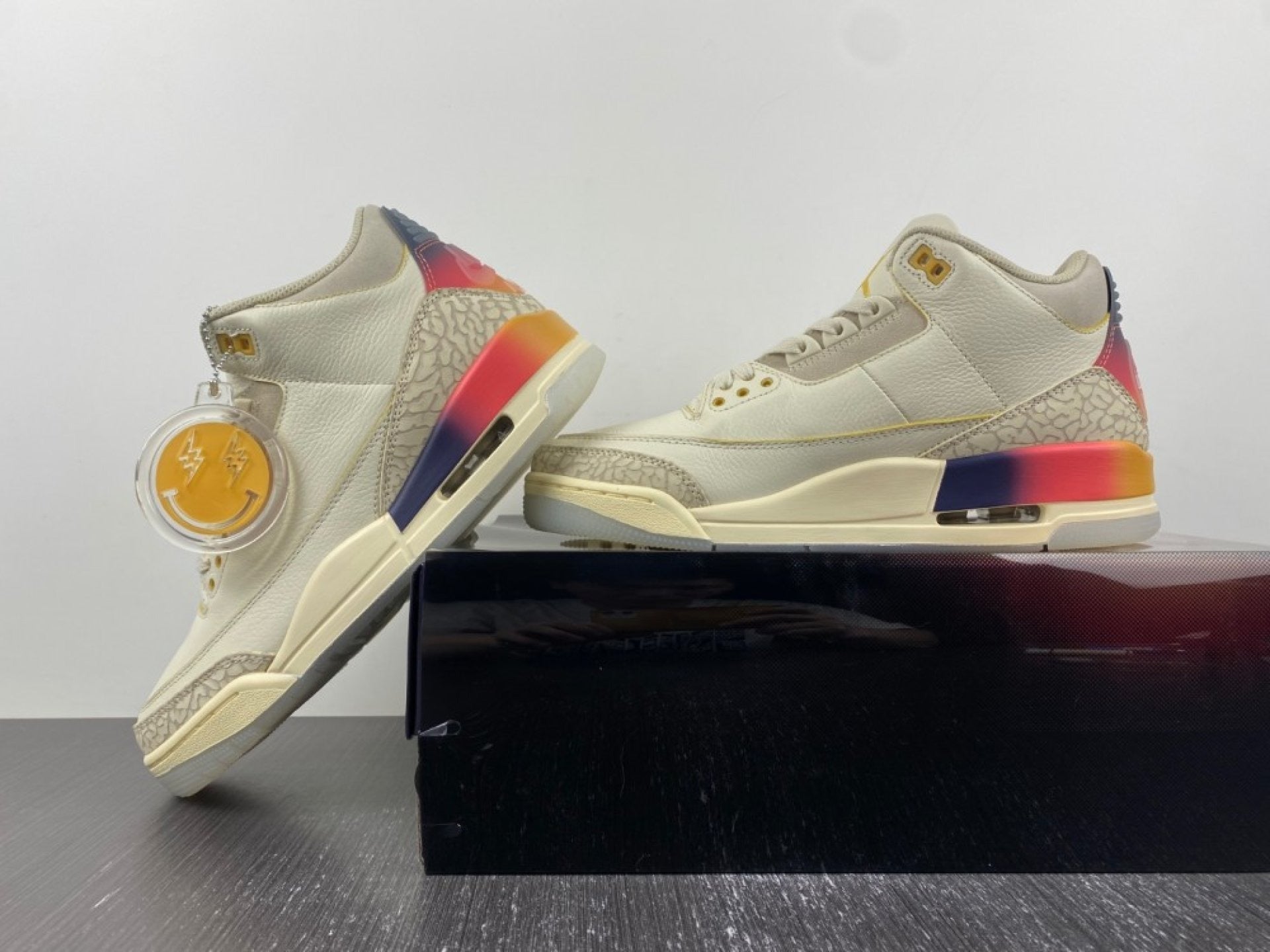 Air Jordan 3 Retro SP J Balvin Medellín Sunset