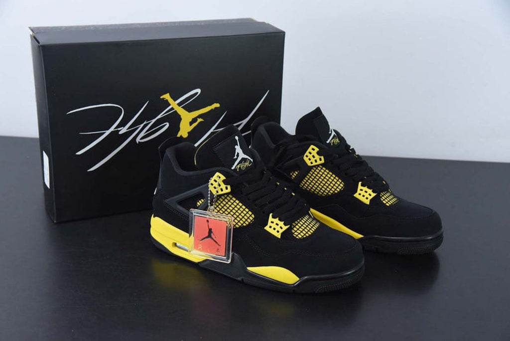 Air Jordan 4 Retro Thunder Yellow (2023)