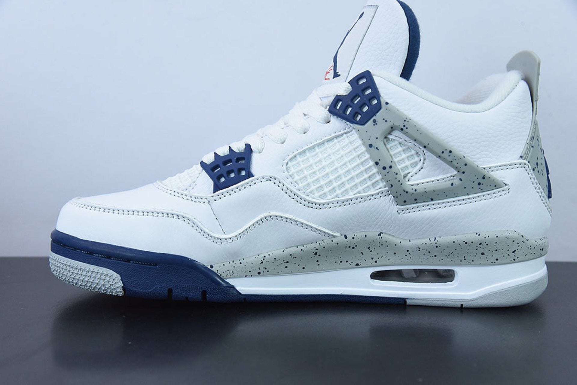 Air Jordan 4 Retro White Midnight Navy