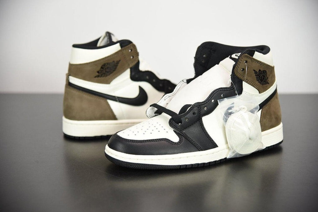 Air Jordan 1 Retro High Dark Mocha