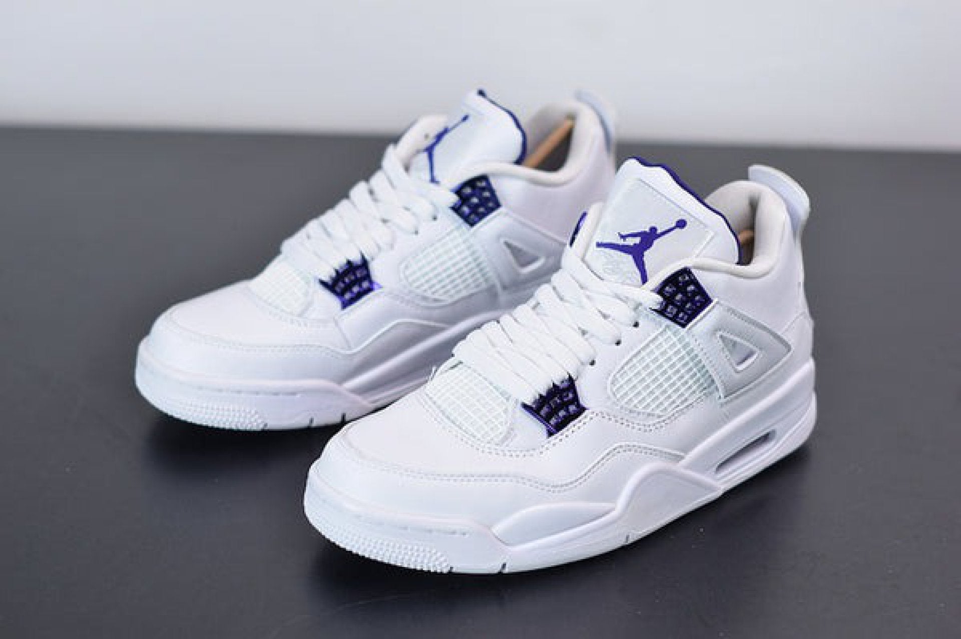 Air Jordan 4 Retro Metallic Purple