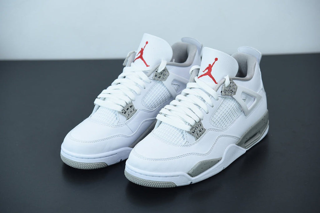Air Jordan 4 Retro White Oreo