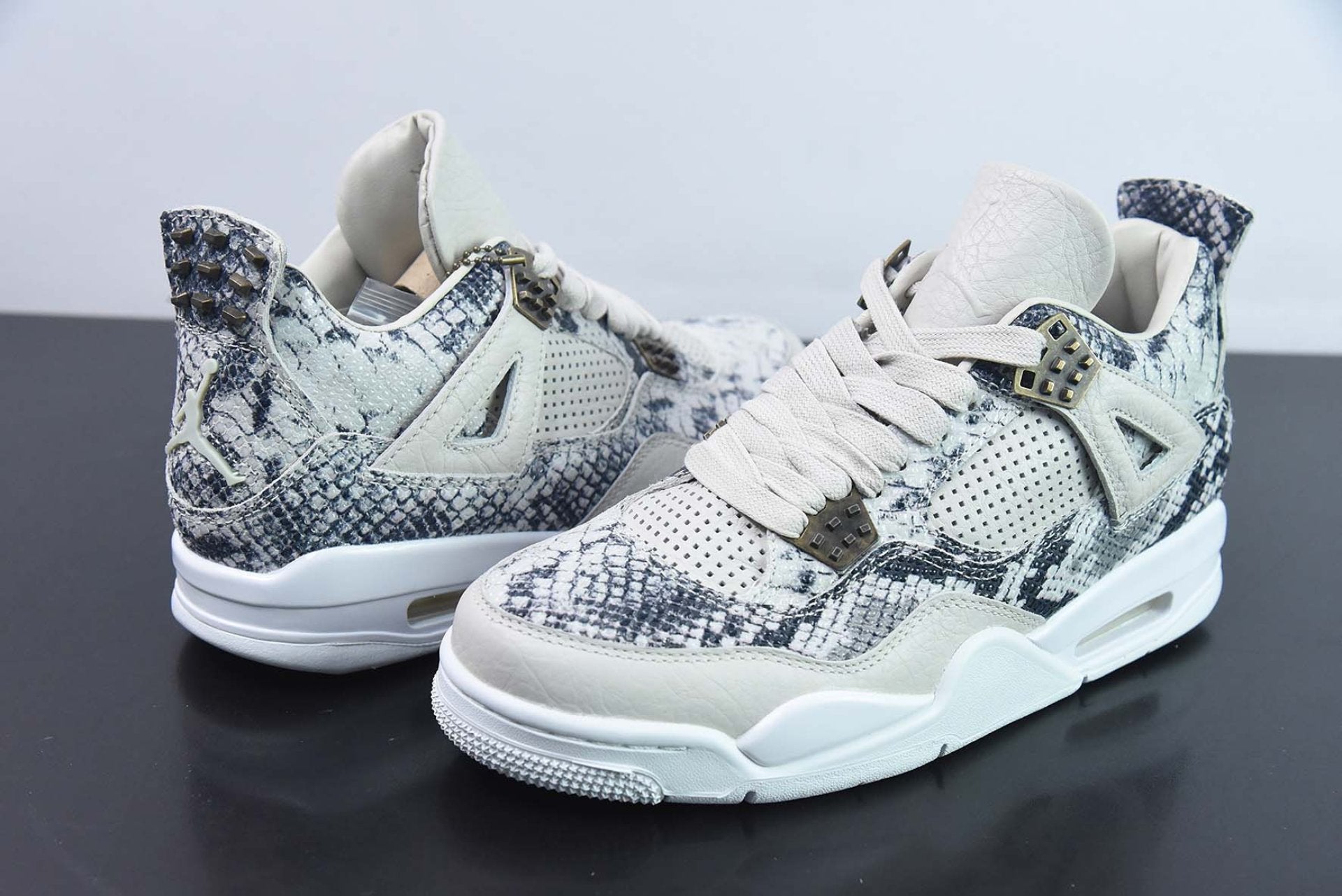 Air Jordan 4 Retro Pinnacle Snakeskin 819139-030