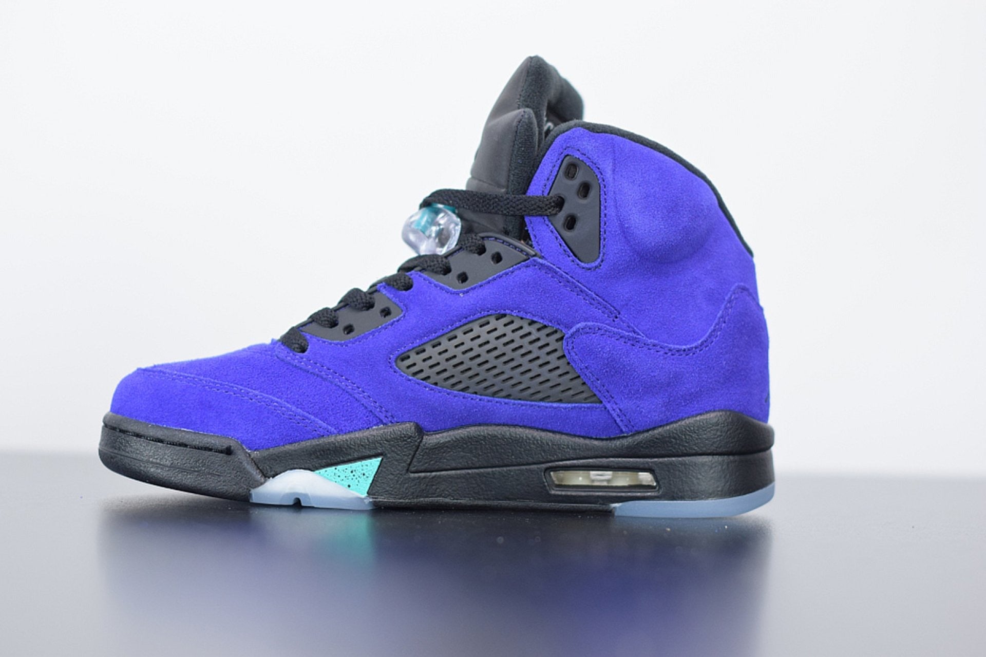 Air Jordan 5 Retro Alternate Grape