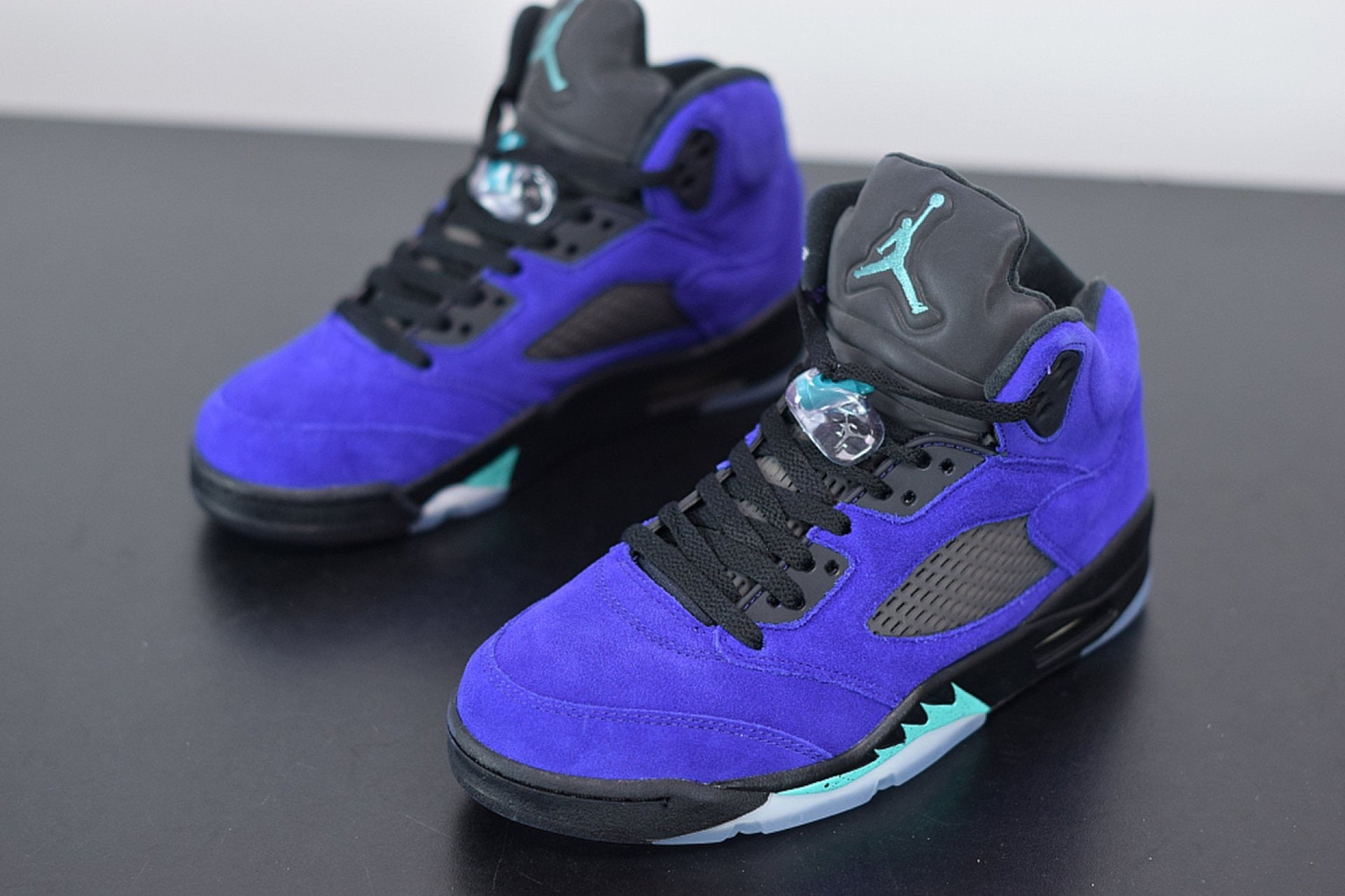 Air Jordan 5 Retro Alternate Grape