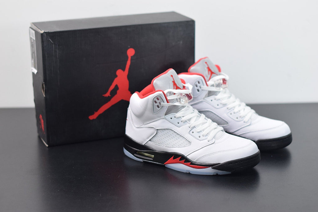 Air Jordan 5 Retro Fire Red Silver Tongue