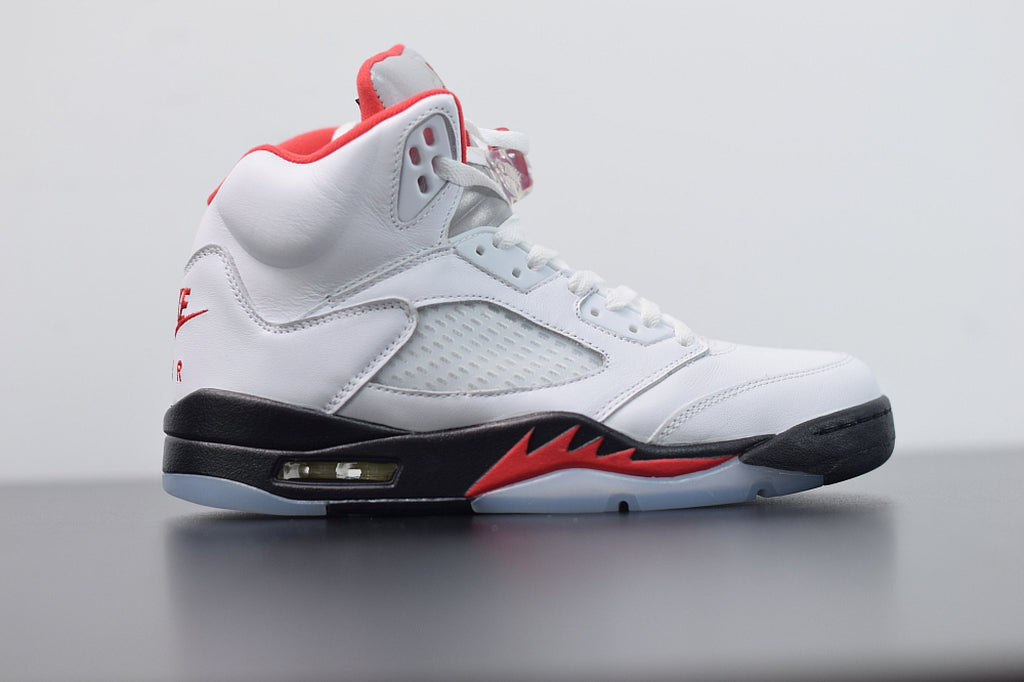Air Jordan 5 Retro Fire Red Silver Tongue