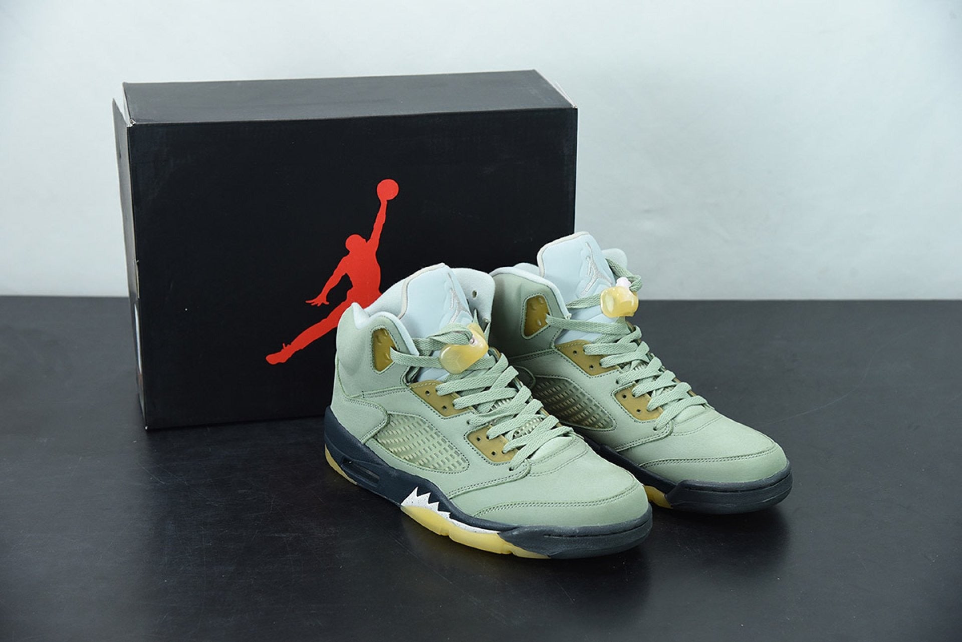 Air Jordan 5 Retro Jade Horizon