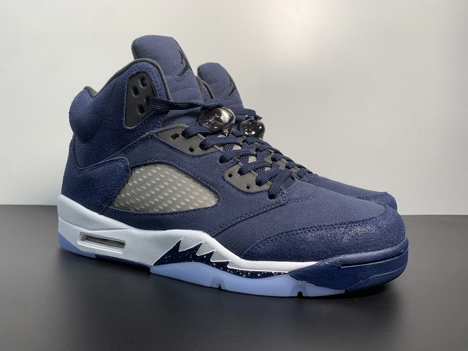 Air Jordan 5 Retro Georgetown Midnight Navy
