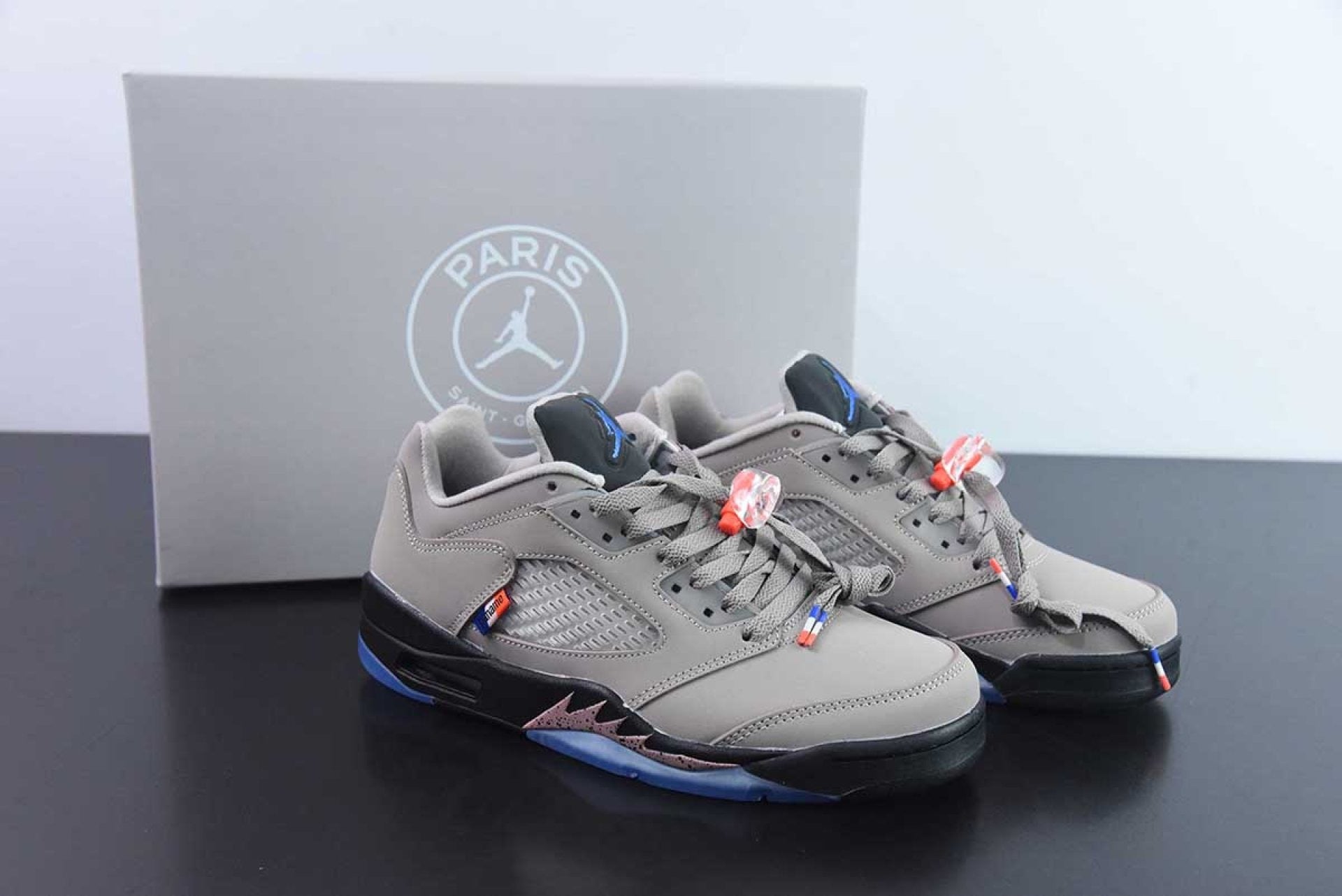 Air Jordan 5 Retro Low PSG