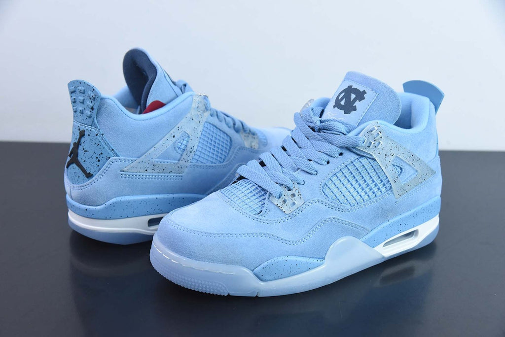 Air Jordan 4 Retro UNC PE