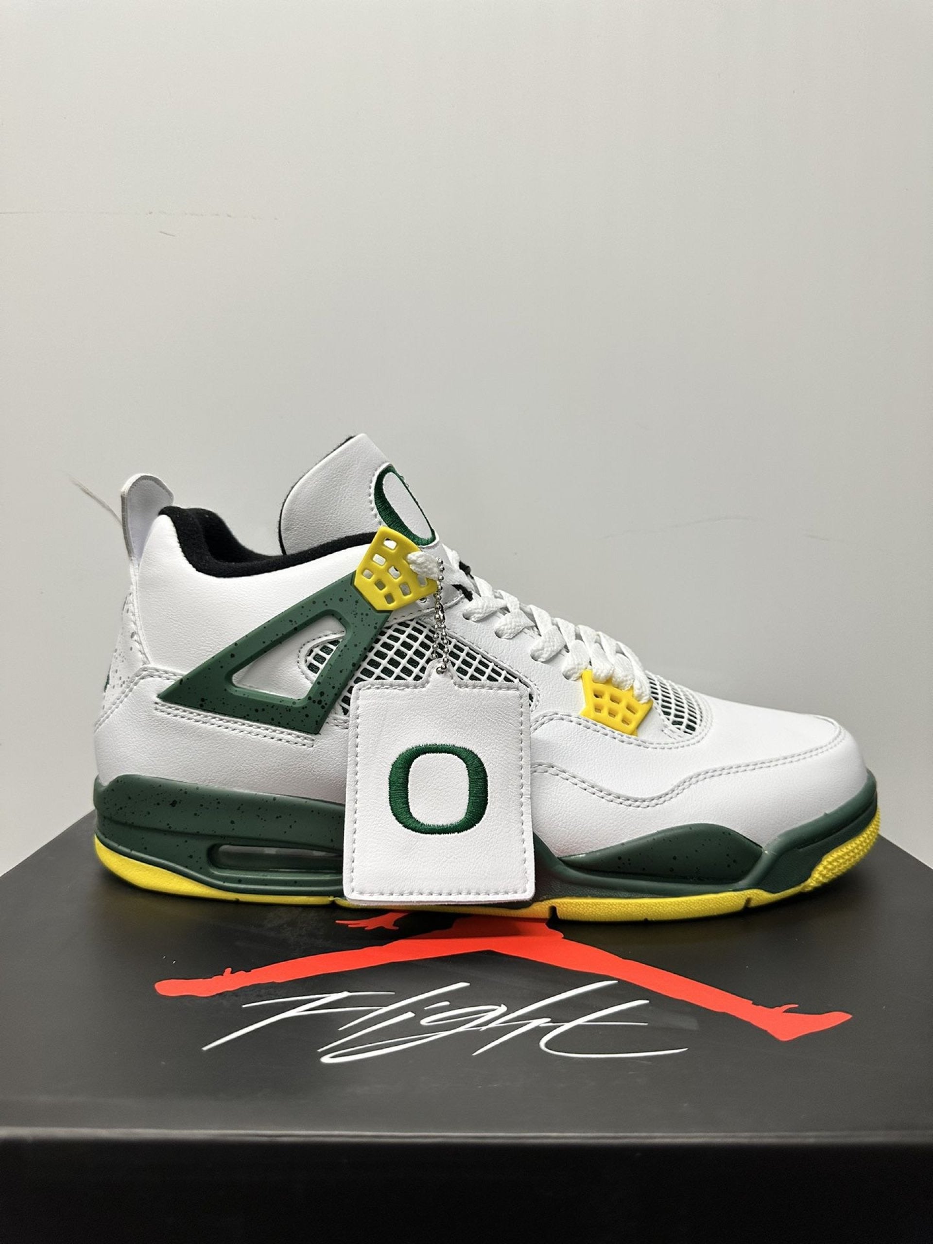 Air Jordan 4 Retro Oregon Ducks