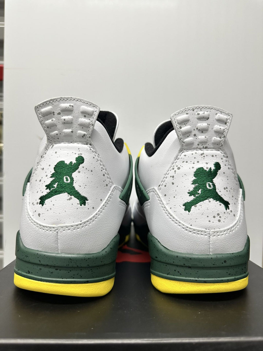 Air Jordan 4 Retro Oregon Ducks